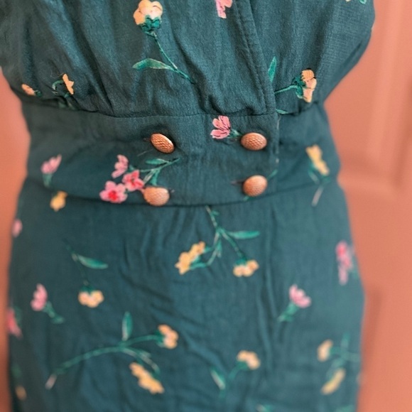 Row A teal floral double breasted gold button lined rayon midi dress size M. - Picture 3 of 9